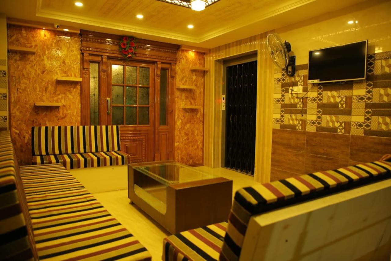 Swapnanivas A/C Dormitory Tirupati Buitenkant foto