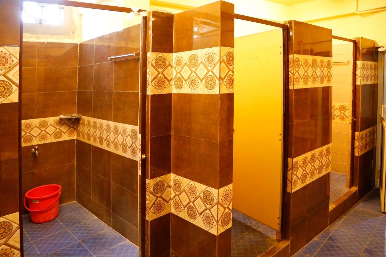 Swapnanivas A/C Dormitory Tirupati Buitenkant foto